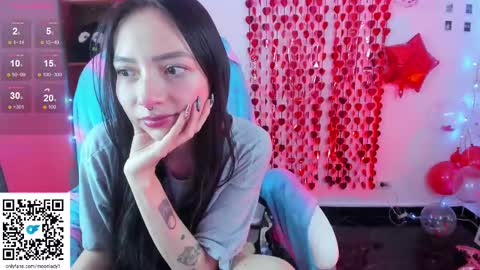 Snapshot of moonlady_ chatting on 02/24/25, 02:40 MOON  online show from 02/24/25, 02:40