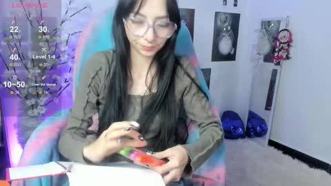 Snapshot of moonlady_ chatting on 12/21/25, 02:08 MOON online show from 12/21/25, 02:08