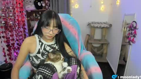 MOON  online show from 04/27/26, 01:25