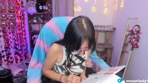 MOON  online show from 04/28/26, 03:22