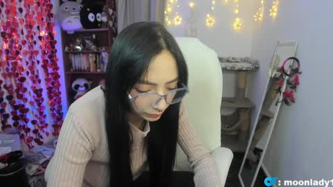 MOON  online show from 05/02/26, 12:26