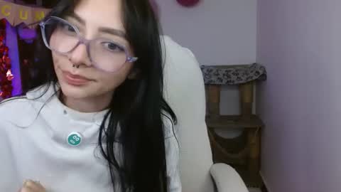 Snapshot of moonlady_ chatting on 07/01/26, 03:52 MOON online show from 07/01/26, 03:52