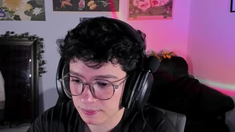 Clove online show from 01/08/26, 02:25