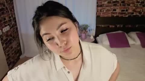 Snapshot of moonlight_siren chatting on 07/06/26, 03:03 Bella online show from 07/06/26, 03:03