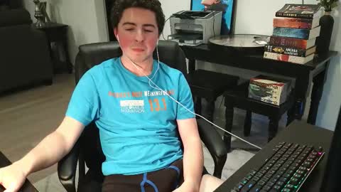 Snapshot of moonlighter7 chatting on 02/01/26, 02:32 moonlighter7 online show from 02/01/26, 02:32