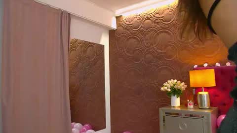 moonligt_iris online show from 02/19/26, 05:47