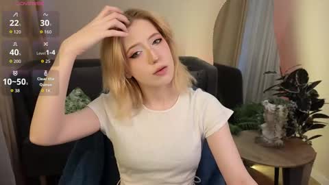 Asuna online show from 04/18/26, 01:37