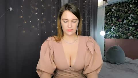 Monica online show from 02/14/25, 02:50