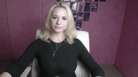 Snapshot of moonsusanna chatting on 05/11/26, 02:45 Susanna online show from 05/11/26, 02:45