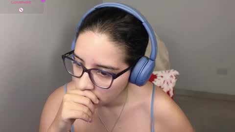 Moon Woman online show from 12/04/25, 05:10