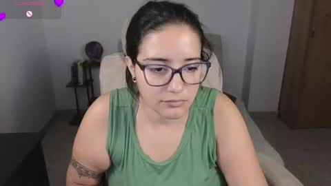 Snapshot of moonwoman_ chatting on 07/15/26, 03:45 Moon Woman online show from 07/15/26, 03:45