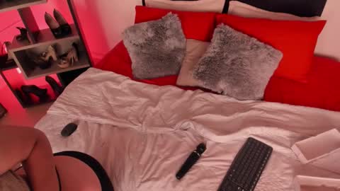 Michelle online show from 10/28/25, 12:41