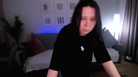 Snapshot of mooonlightsky chatting on 04/13/26, 06:35 Charli online show from 04/13/26, 06:35