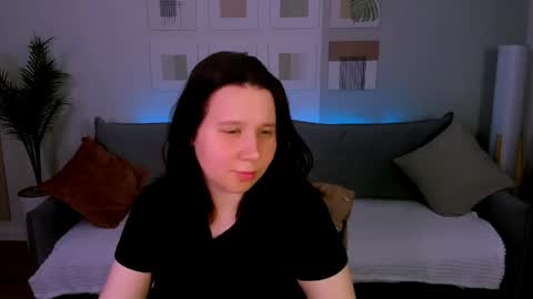 Snapshot of mooonlightsky chatting on 04/15/26, 04:14 Charli online show from 04/15/26, 04:14