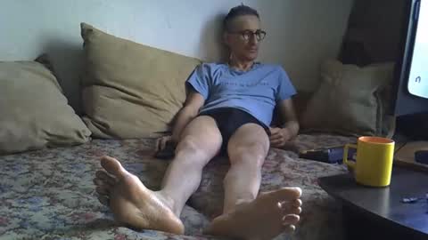 Snapshot of moovurey16 chatting on 11/12/25, 03:07 Alex online show from 11/12/25, 03:07