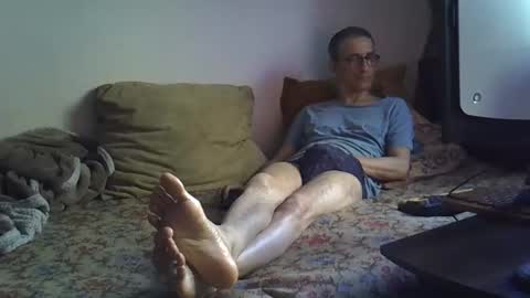 Snapshot of moovurey16 chatting on 04/26/26, 01:36 Alex online show from 04/26/26, 01:36