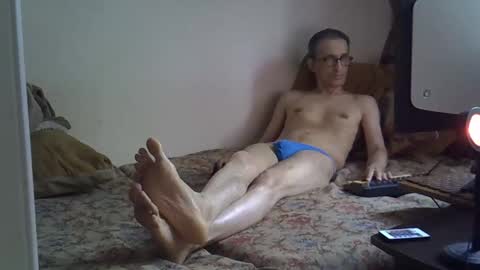 Snapshot of moovurey16 chatting on 05/03/26, 01:33 Alex online show from 05/03/26, 01:33