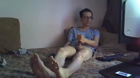 Snapshot of moovurey16 chatting on 05/15/26, 03:02 Alex online show from 05/15/26, 03:02
