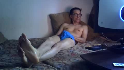 Snapshot of moovurey16 chatting on 06/08/26, 12:47 Alex online show from 06/08/26, 12:47