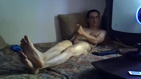 Snapshot of moovurey16 chatting on 06/08/26, 01:39 Alex online show from 06/08/26, 01:39