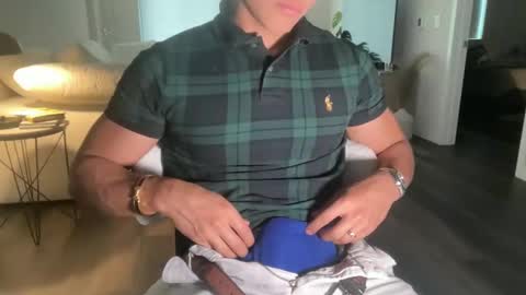 mora594574 online show from 10/20/25, 09:59