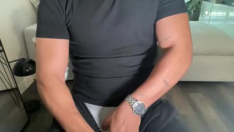 mora594574 online show from 03/21/26, 09:40