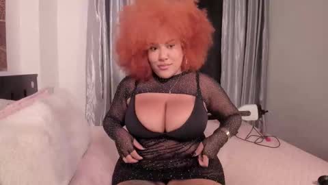 Snapshot of moradaniels chatting on 11/20/25, 08:58 online show from 11/20/25, 08:58