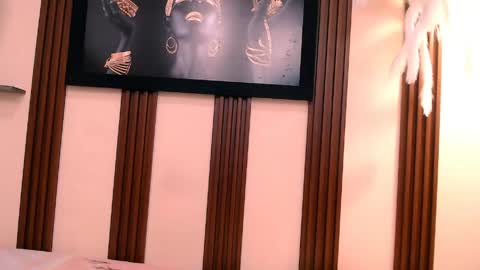 alexia online show from 04/19/26, 06:54