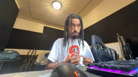 Diego online show from 04/22/26, 05:25