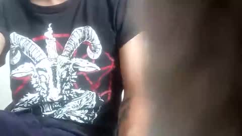 Snapshot of moreeinglish chatting on 12/14/25, 06:34 moreeinglish online show from 12/14/25, 06:34