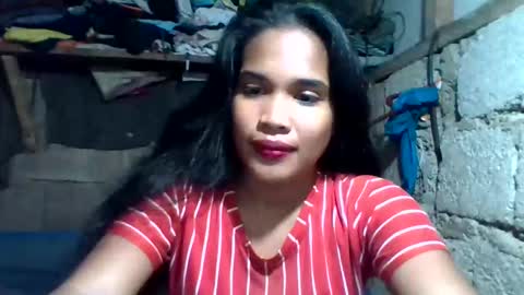 morenagirlpinay18 online show from 04/17/26, 01:08