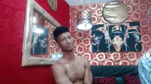 Snapshot of morenoblack23cm chatting on 12/12/24, 02:04 duohot23 online show from 12/12/24, 02:04