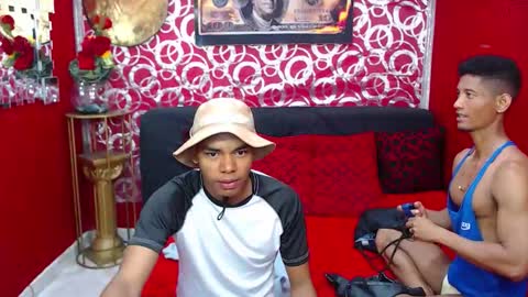 Snapshot of morenoblack23cm chatting on 10/06/25, 07:22 duohot23 online show from 10/06/25, 07:22