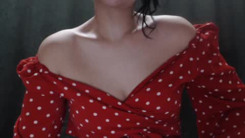 monika online show from 02/08/25, 10:07