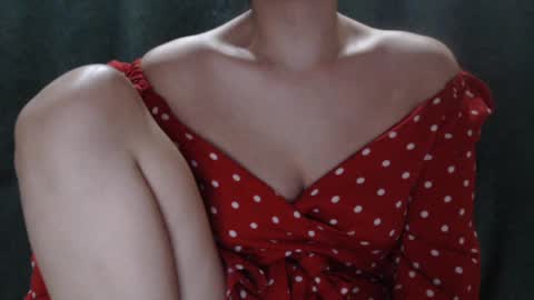 monika online show from 03/05/25, 08:42