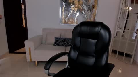 Morgan Hicks online show from 11/26/25, 07:59