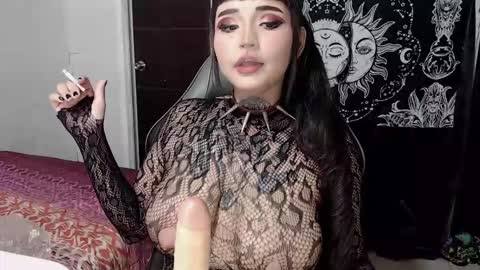 Morgan Moon online show from 10/23/25, 09:13