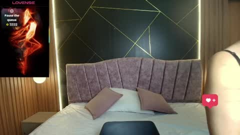 Moriah online show from 03/30/26, 12:17