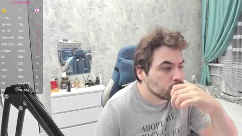 Snapshot of morlaios chatting on 02/12/25, 03:40 Morl online show from 02/12/25, 03:40