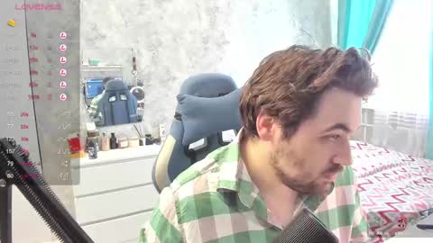 Snapshot of morlaios chatting on 02/19/25, 10:45 Morl online show from 02/19/25, 10:45