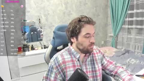 Snapshot of morlaios chatting on 03/01/25, 03:27 Morl online show from 03/01/25, 03:27
