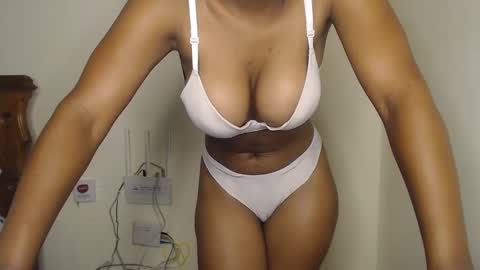 Mellisa online show from 12/04/24, 08:34