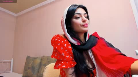 Snapshot of moroccan_diamond_ chatting on 12/13/24, 08:41 Medina online show from 12/13/24, 08:41
