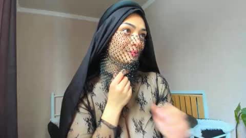 Medina online show from 01/18/26, 06:28