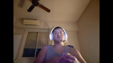 Snapshot of morocho777 chatting on 12/16/24, 05:06 Bruno online show from 12/16/24, 05:06