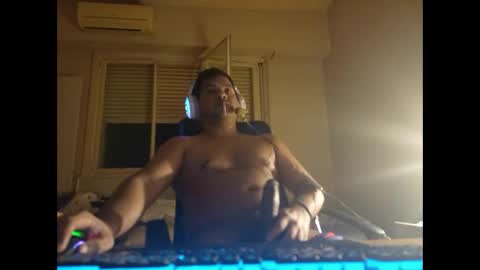 Snapshot of morocho777 chatting on 02/11/25, 05:05 Bruno online show from 02/11/25, 05:05