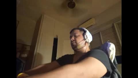 Snapshot of morocho777 chatting on 02/26/25, 05:09 Bruno online show from 02/26/25, 05:09