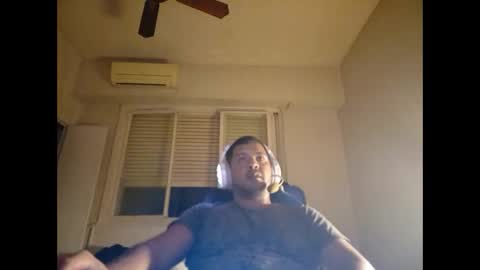 Snapshot of morocho777 chatting on 02/27/25, 04:31 Bruno online show from 02/27/25, 04:31