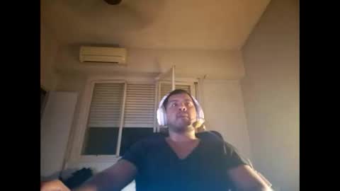 Snapshot of morocho777 chatting on 02/28/25, 04:32 Bruno online show from 02/28/25, 04:32