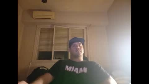 Snapshot of morocho777 chatting on 09/12/25, 08:25 Bruno online show from 09/12/25, 08:25